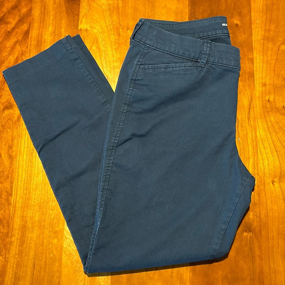Old Navy Pixie Khakis
